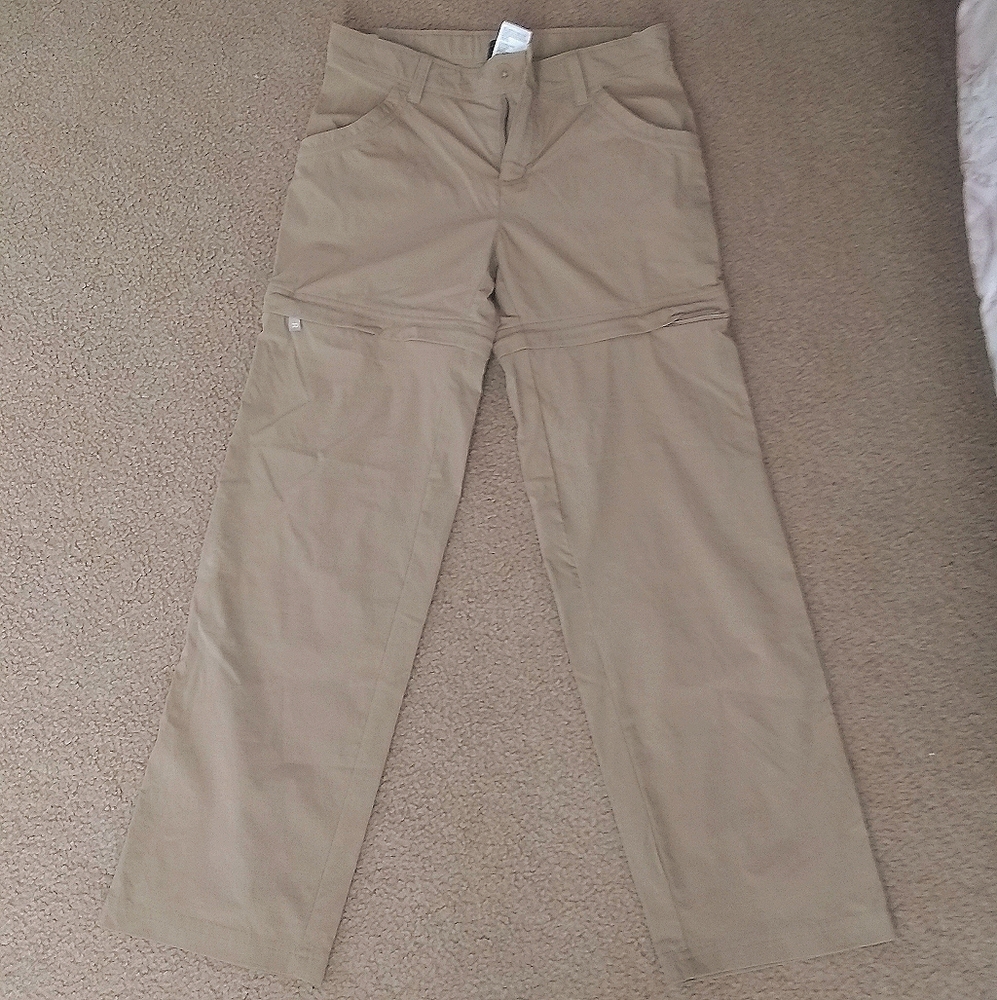 Zip of pants